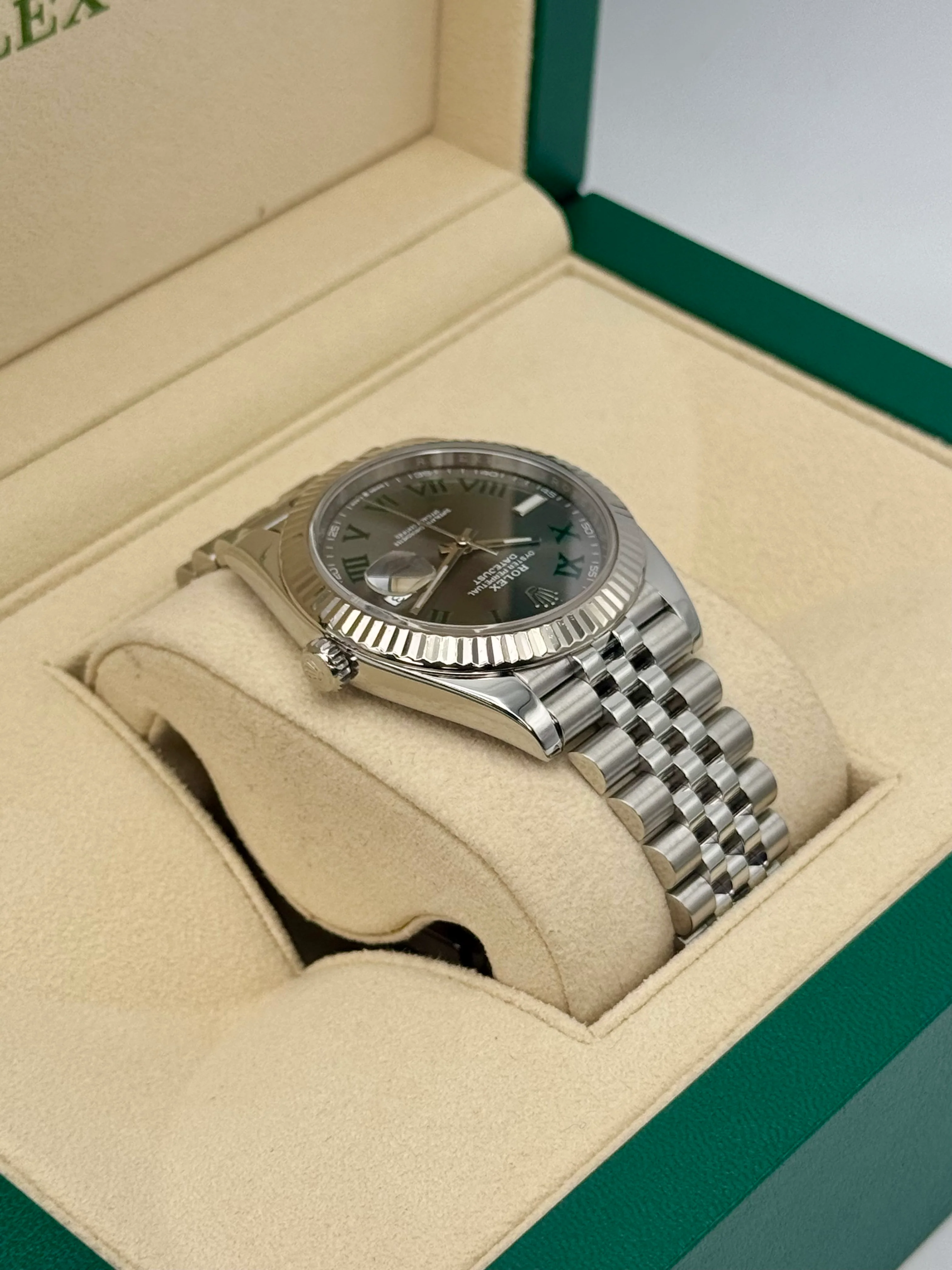 Thumbnail 8